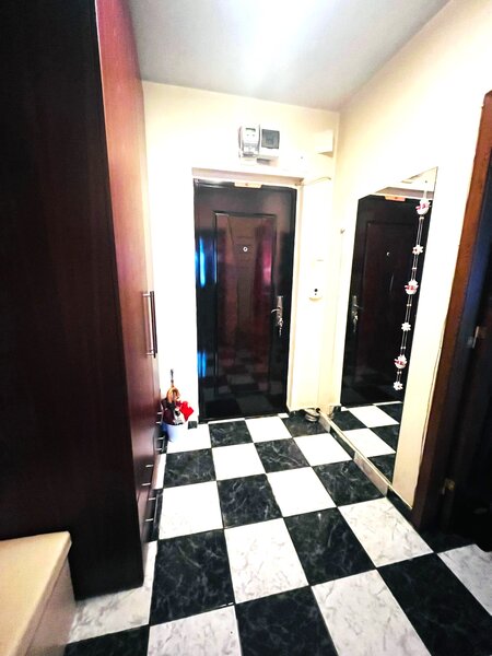 Drumul Taberei, Auchan,