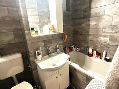 Drumul Taberei, Auchan